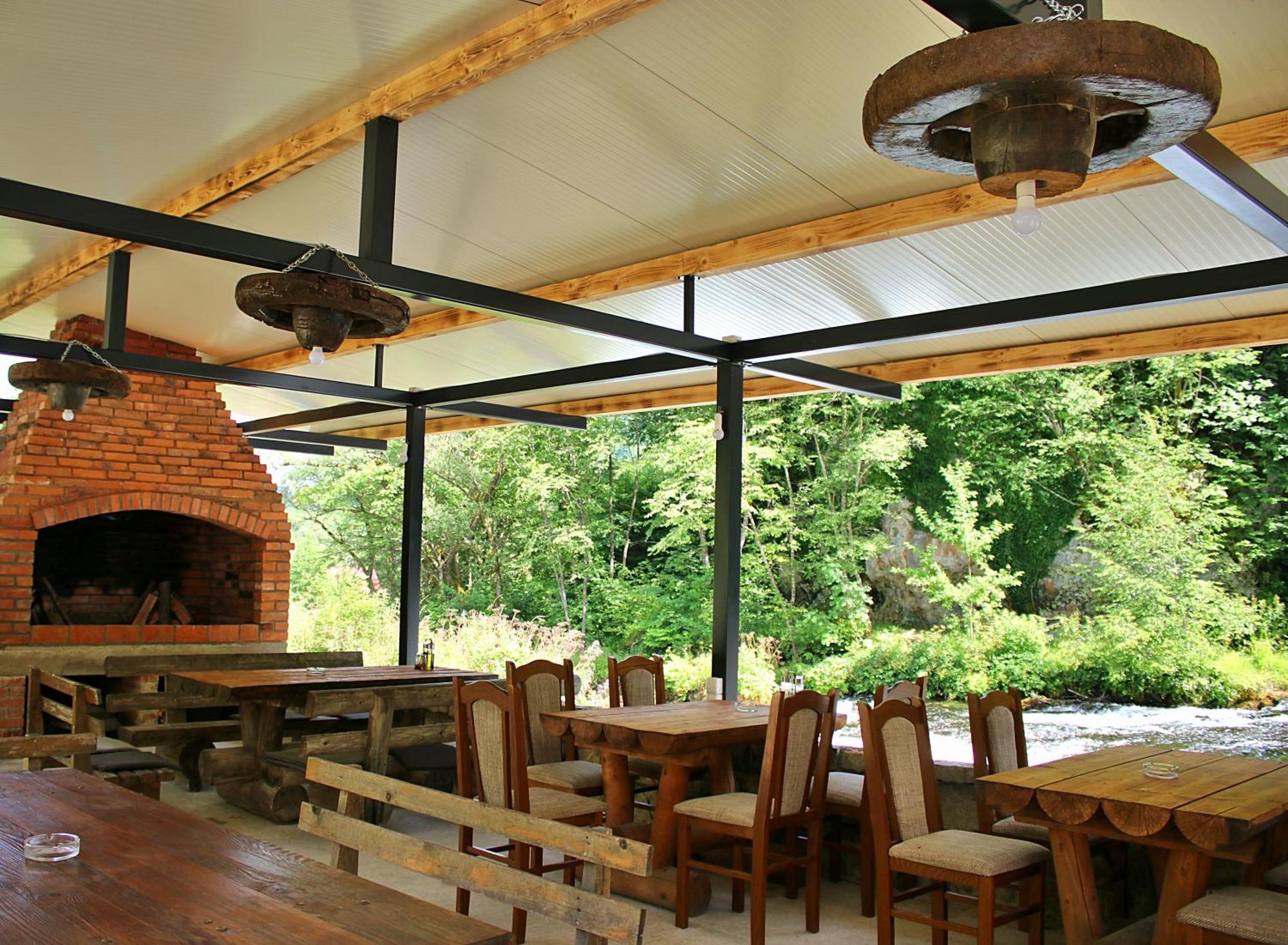 Stone Room-Kamena Soba Sipovo Exterior photo